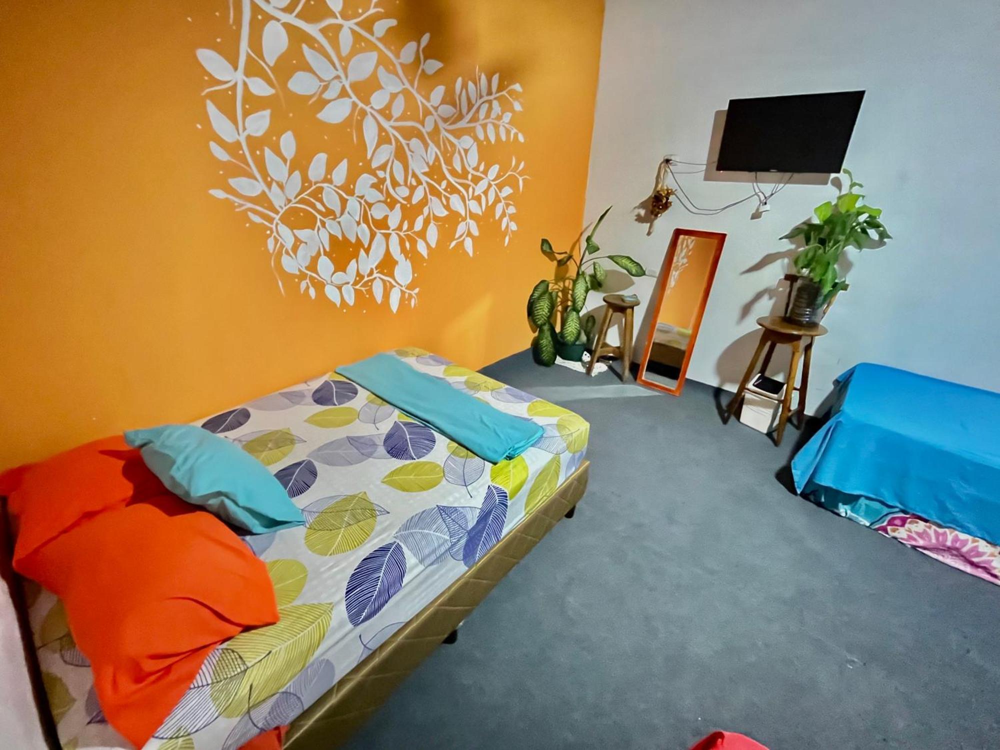 Cheap Hostel Quepos Eksteriør billede